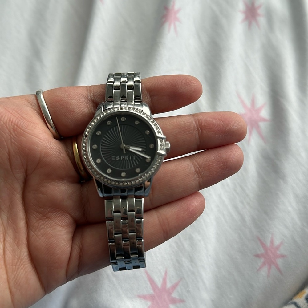 Elegant Esprit Silver Watch with Black Dial